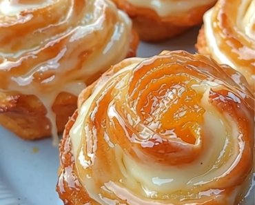 Irresistible Peach Pie Cruffins Recipe